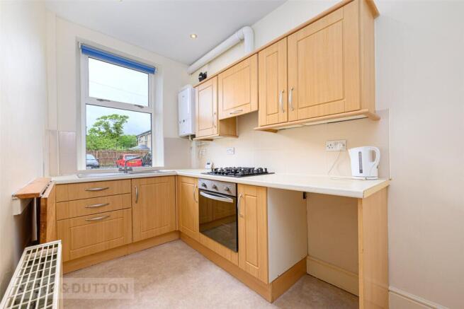 2 bed Terraced for sale Image 6