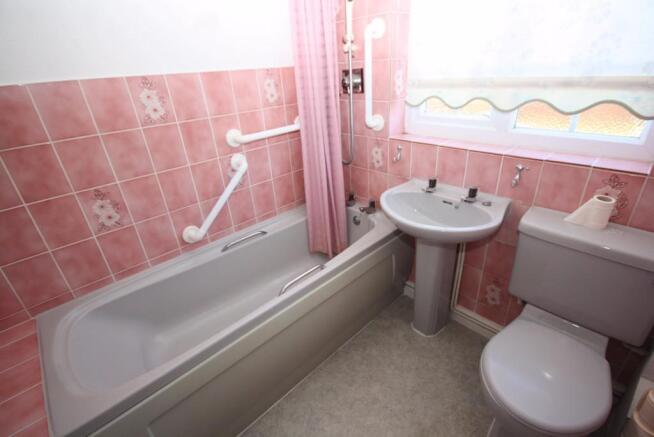 Bathroom Suite 