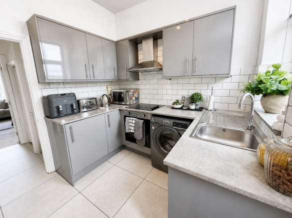 2 bed Terraced for sale Image 4