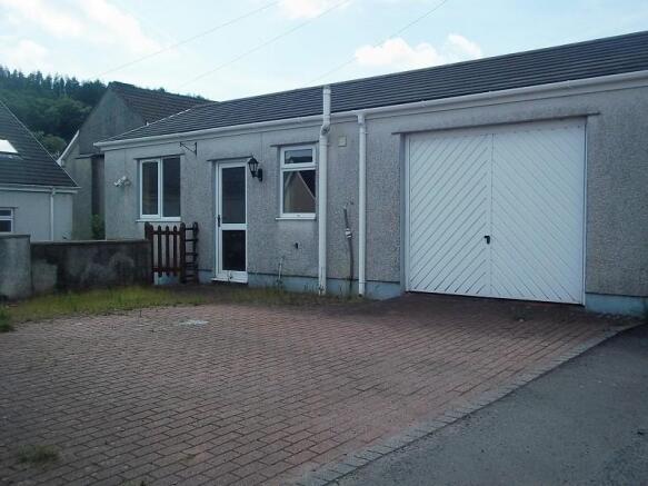 Garage / Workshop