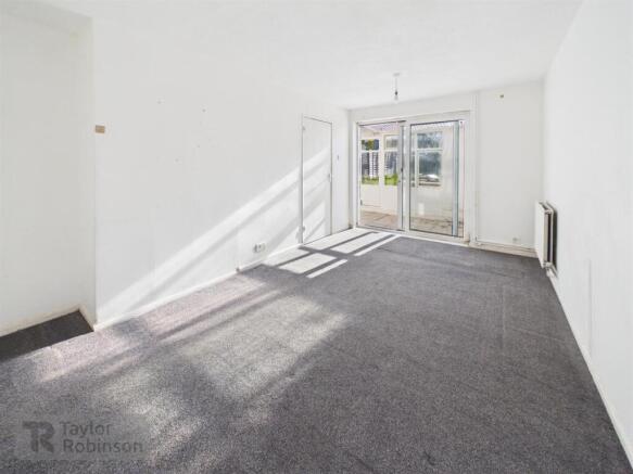 CAM02600G0-PR0699-STILL009.jpg