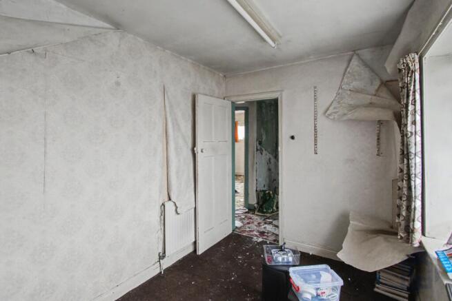 3 bed Semi-Detached for sale Image 12
