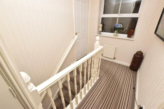 FIRST FLOOR LANDING
