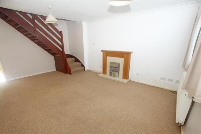Living room a.jpg