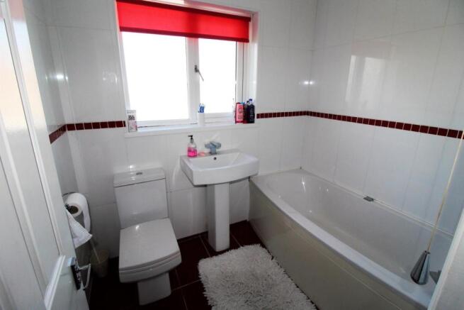 bathrom.JPG