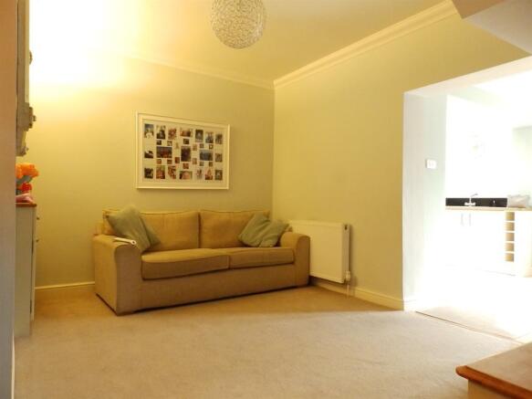 Snug / Second Reception