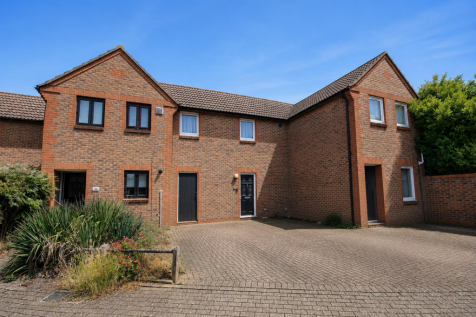 Loxwood Close, Feltham