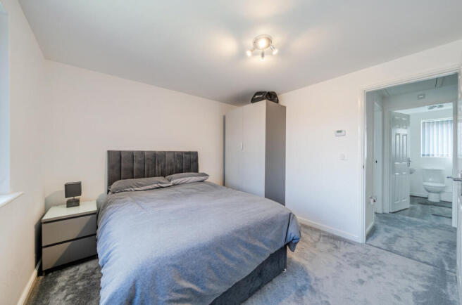 2 bed Semi-Detached for sale Image 5