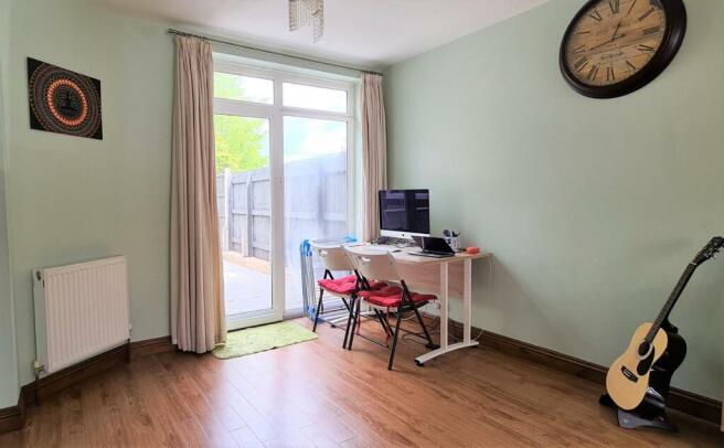 Photo 3