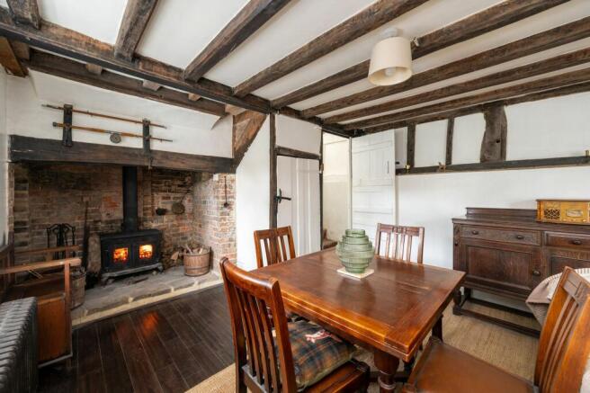 Sitting/dining room