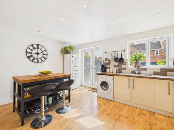 4 bed Terraced for sale Image 4