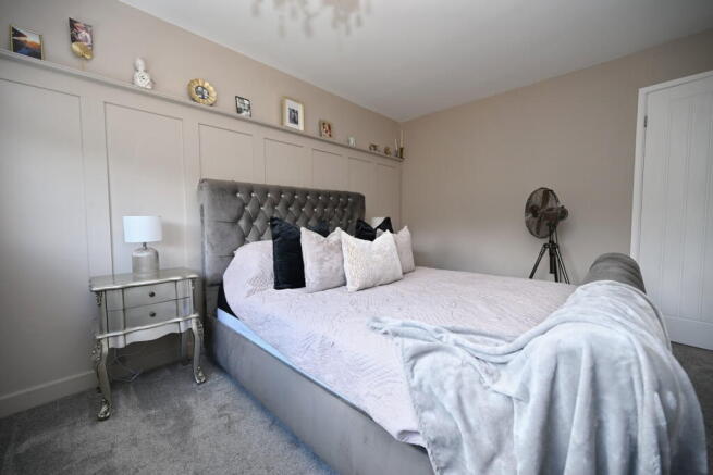 4 bed Detached for sale Image 12