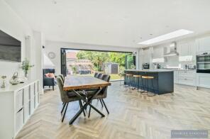 25, Repton Gardens, Romford RM2 5LS