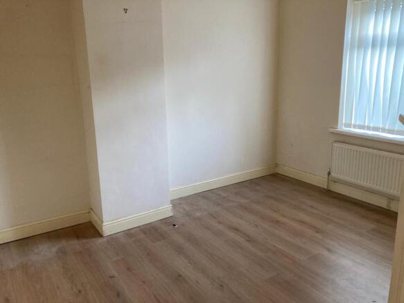 3 bed Semi-Detached for sale Image 8