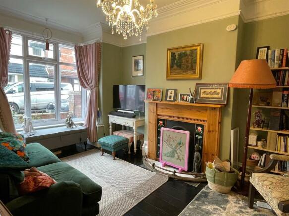 Living Room.jpg