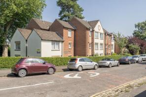 Flat 20, Woodspring Court, Grovelands Avenue, Old Town, Swindon SN1 4EH