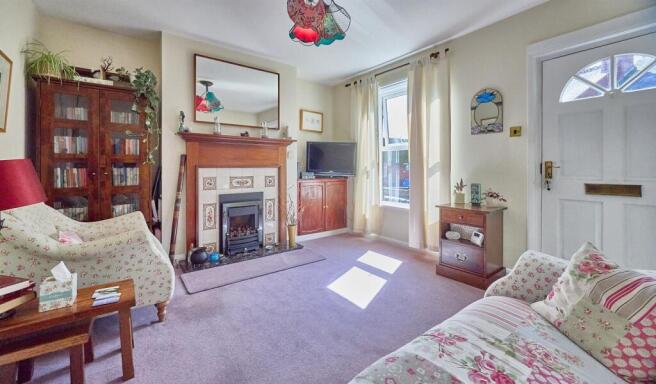 Lounge to Front
