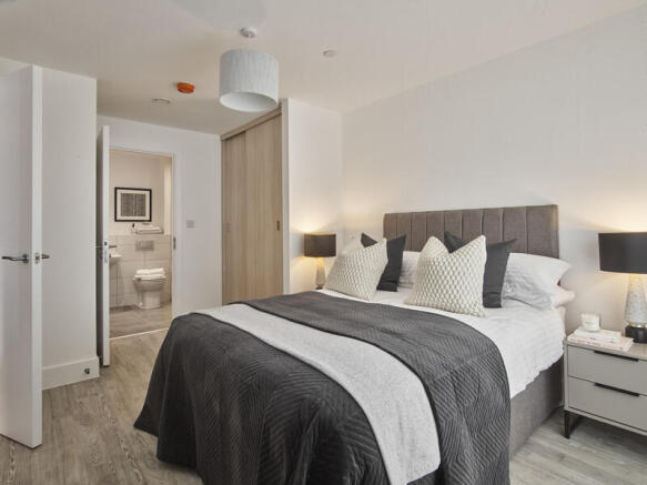 2 bed Apartment to rent Image 7