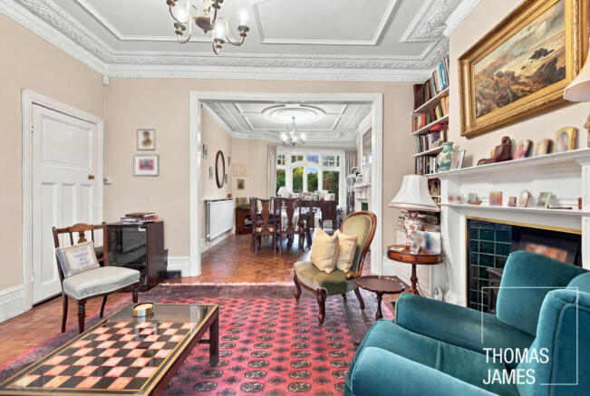 Bourne Hill, London, N13 photo 2