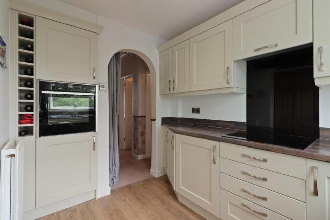 3 bed Semi-Detached for sale Image 10