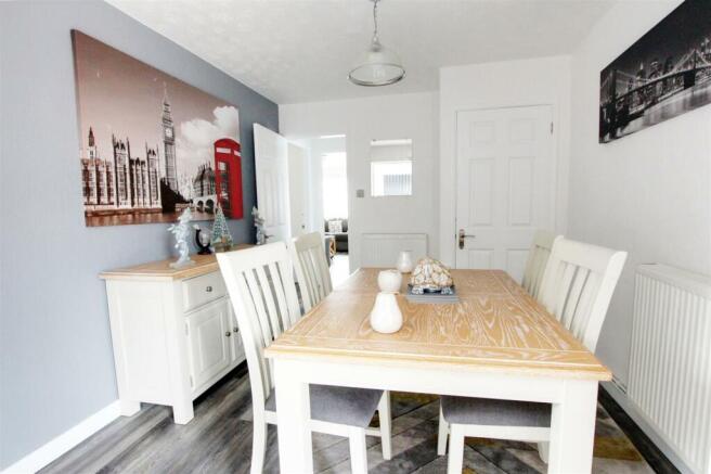 Dining Room/ Bedroom 2