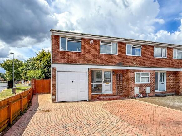 3-bed terraced on 34, Brinsons Close, Burton, Christchurch, Dorset, BH23, £345,000