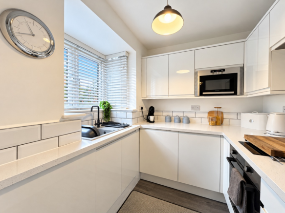 Charles Street, Luton, Bedfordshire, LU2 0EB photo 3