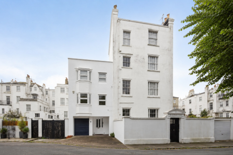 Kingscliffe Court, Brighton