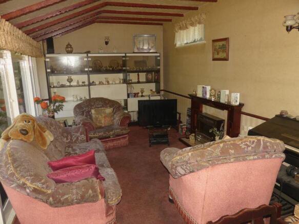 lounge 2