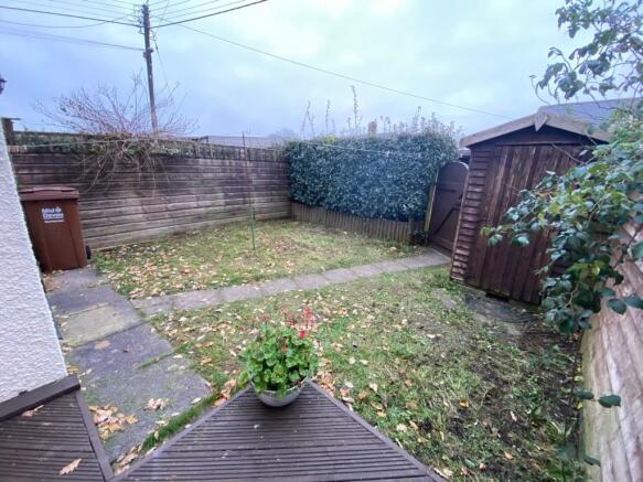 FRONT GARDEN