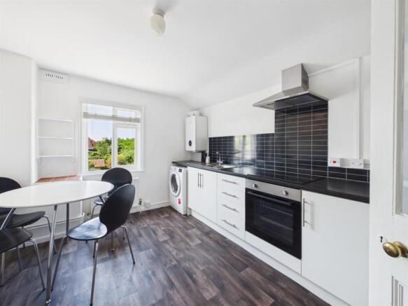 Kitchen/Dining