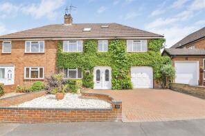13, Reynards Way, Bricket Wood AL2 3SG