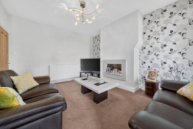4 bed Detached for sale Image 12