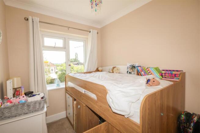 2 bed Apartment to rent Image 7