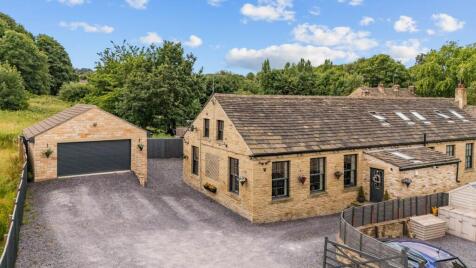 7 Bowling Alley, Rastrick, HD6
