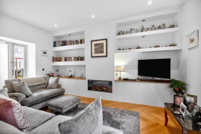 2 bed House for sale Image 7