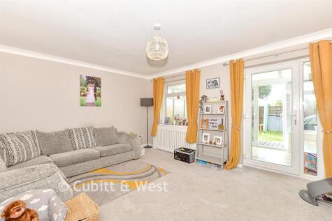 Dinsdale Gardens, Rustington, West Sussex