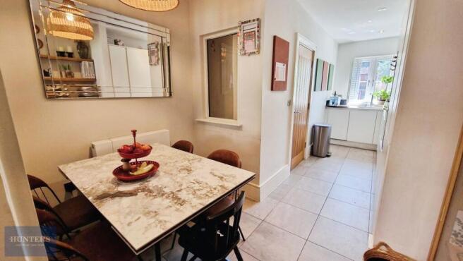 Kitchen/Dining Area