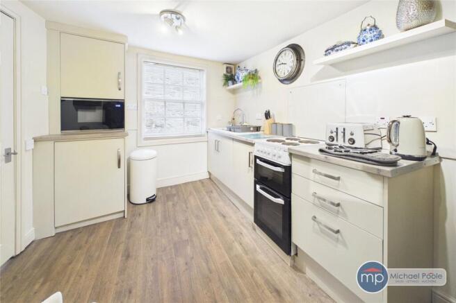 2 bed House for sale Image 5