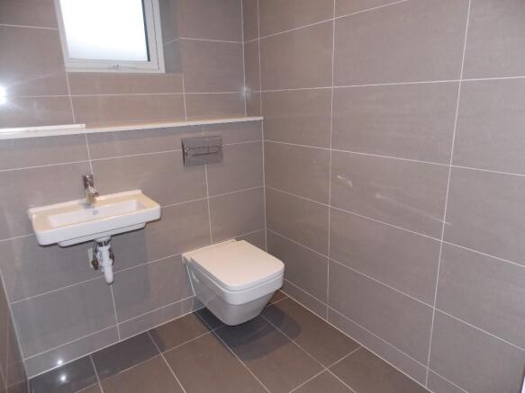 Cloakroom/wc