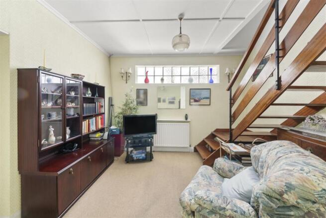 Ellerman Avenue, Twickenham photo 4