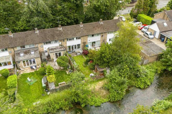 8 Riverside, SL8 5HS Drone (LOW RES)-1