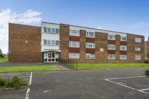 19, Selwyn Court, Long Meadow, Aylesbury HP21 7EG