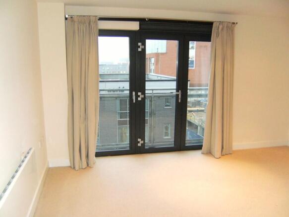 1 bed Flat to rent Image 5