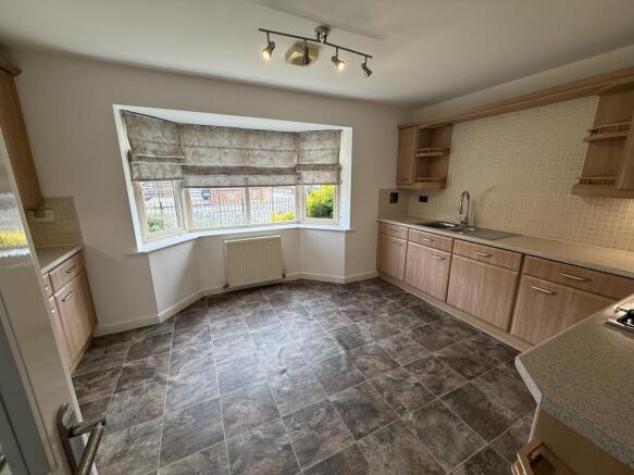 2 bed House to rent Image 4