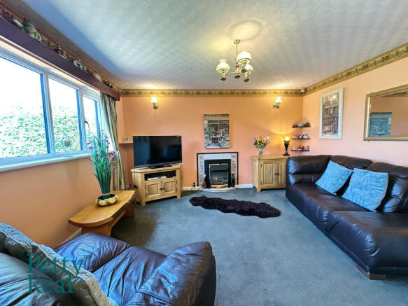 Caldbeck Close, Nelson photo 4