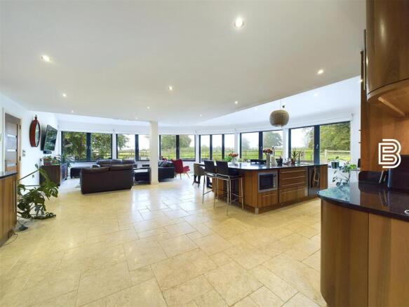 Lilbourne Road, Clifton Upon Dunsmore, Rugby photo 4