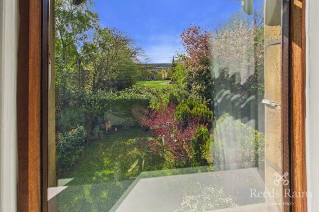 Beverley Place, Halifax, West Yorkshire, HX3 photo 4