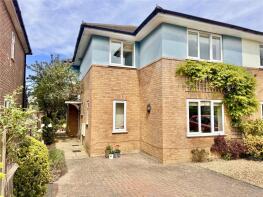 5, Wellingtonia Gardens, Lymington SO41 0DD