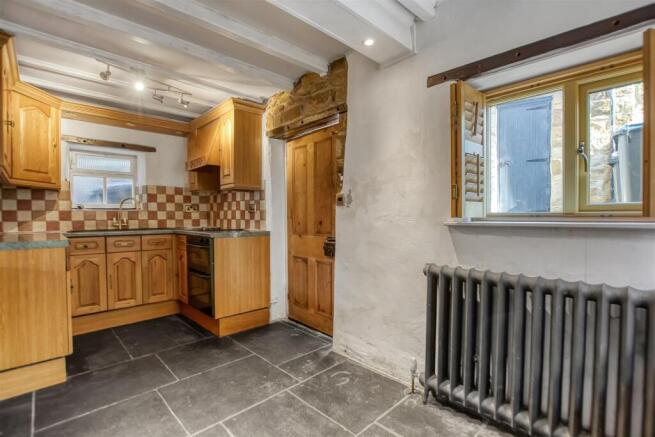 3 bed Detached for sale Image 4